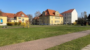 Rückansicht Speisesaal Küche, Verwaltungsgebäude und Ausbildung