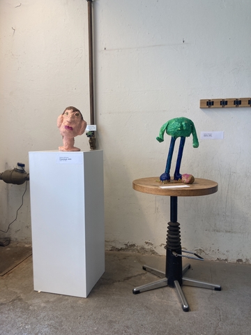 Verschiedene Aufnahmen aus mehreren Positionen von der Ausstellungshalle.