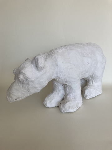 Verschiedene Kunstobjekte aus der Abschlussausstellung der Kunsttherapie Juni 2026.