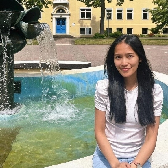 Niña 28 Jahre von den Philippinen